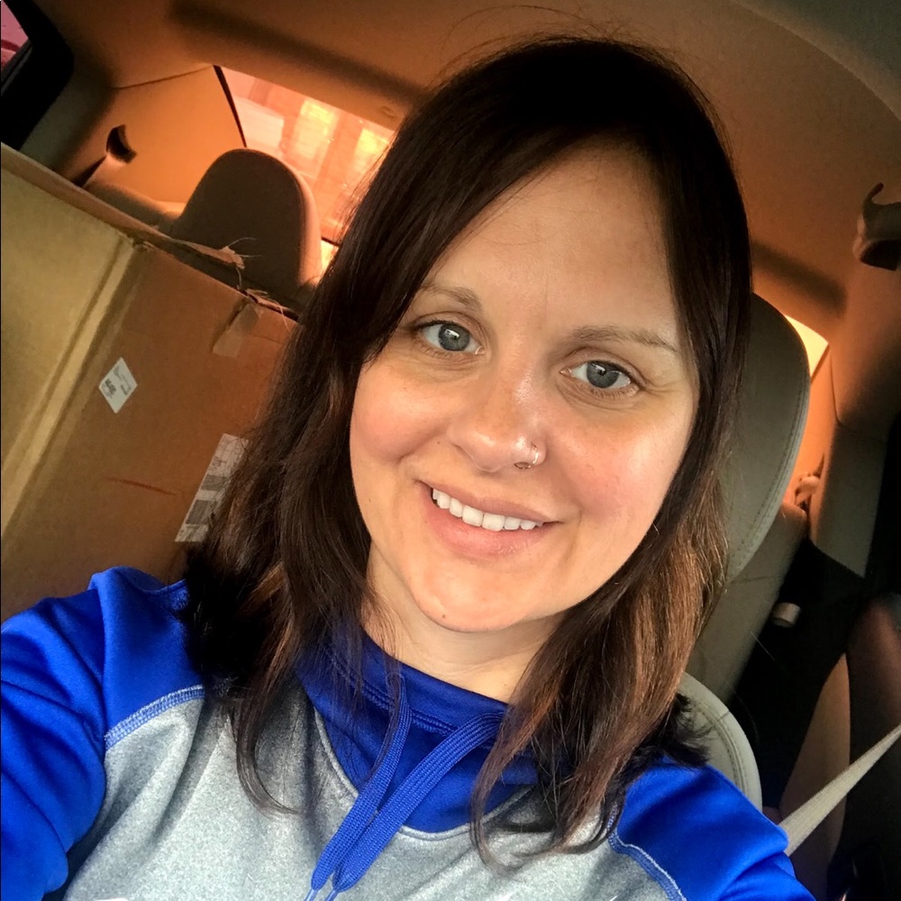 Meet your Posher, Alicia